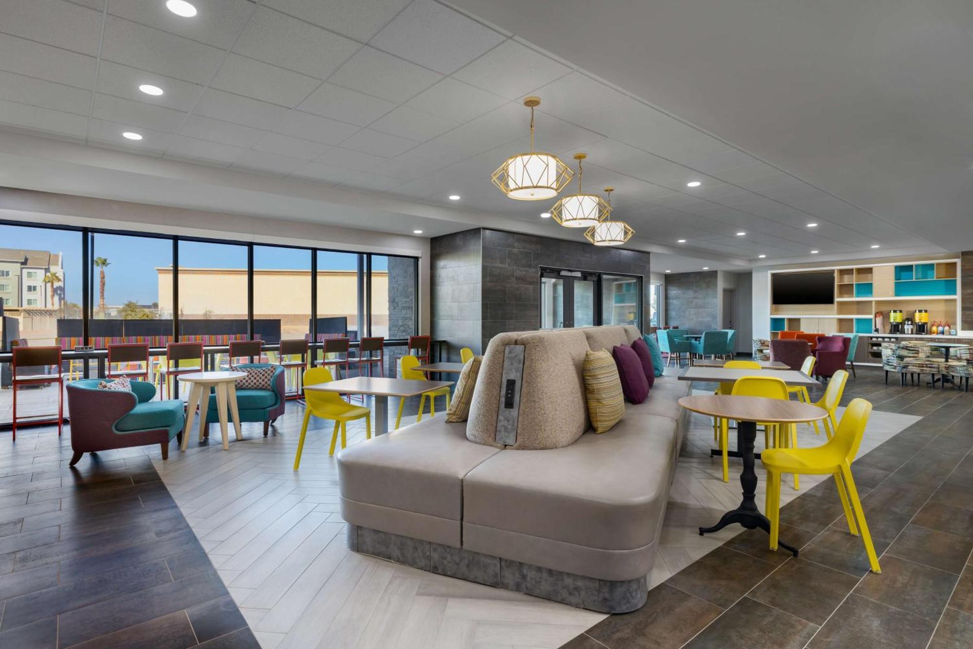 Home2 Suites By Hilton เอลเซนโตร ภายนอก รูปภาพ
